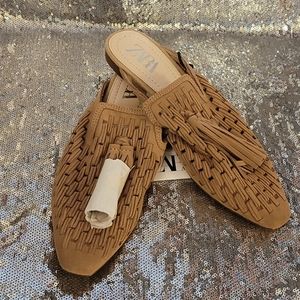 Zaras Women Suede Mule Flats